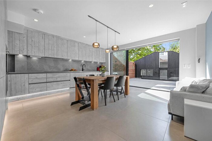 5 Bedroom Terraced House For Sale In Marston Close, London, NW6