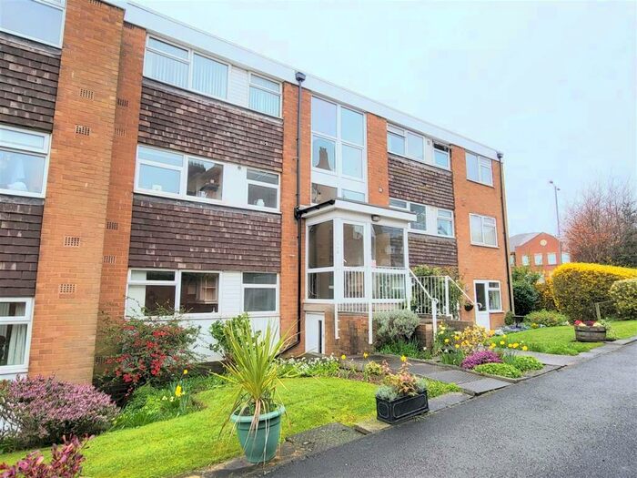 1 Bedroom Flat To Rent In Kennedy Close, Sutton Coldfield, B72