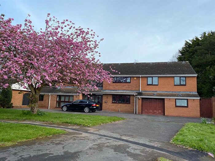 6 Bedroom Detached House For Sale In Old Mill Avenue, Coventry, CV4