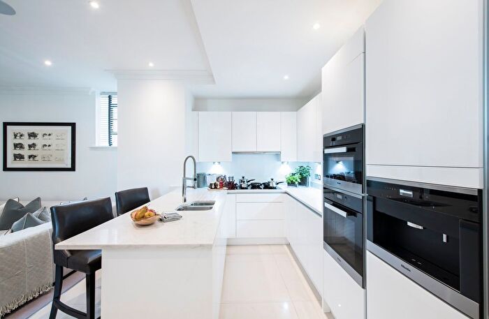 2 Bedroom Flat To Rent In Rainville Road, London, W6