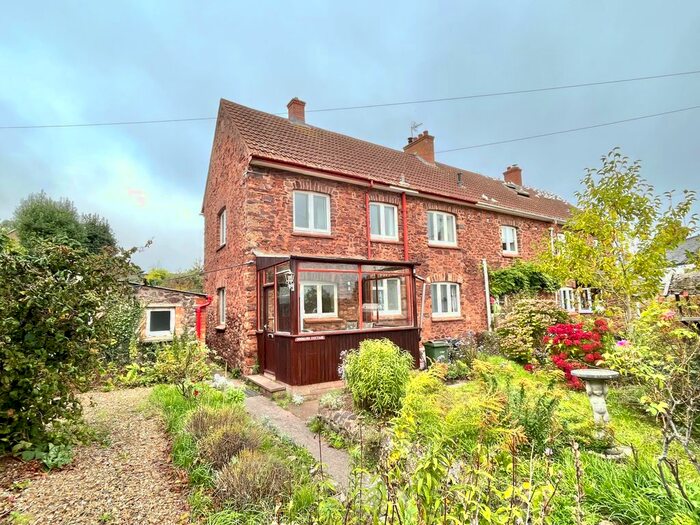 3 Bedroom Semi-Detached House To Rent In Barton Road, Minehead, TA24