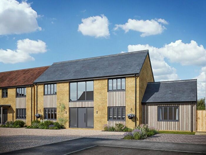 4 Bedroom Detached House For Sale In Loft Grove, MK43