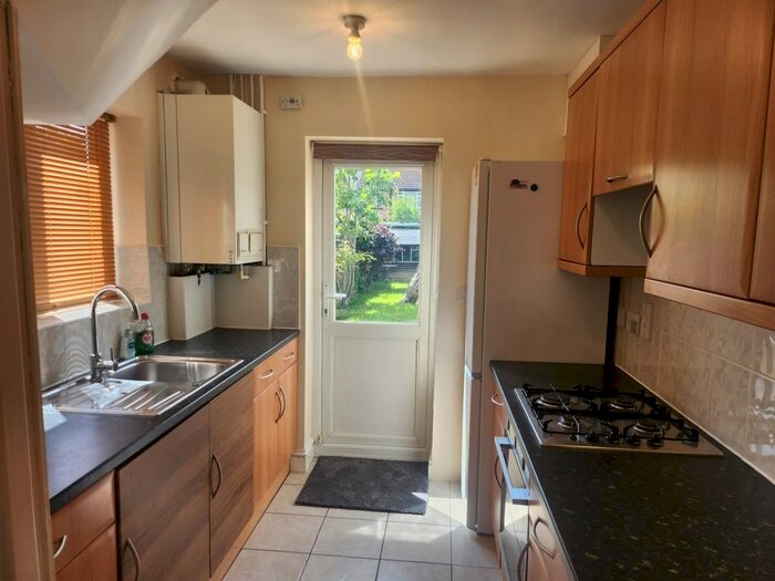 3 Bedroom Property To Rent In Beechwood Avenue, Greenford, UB6