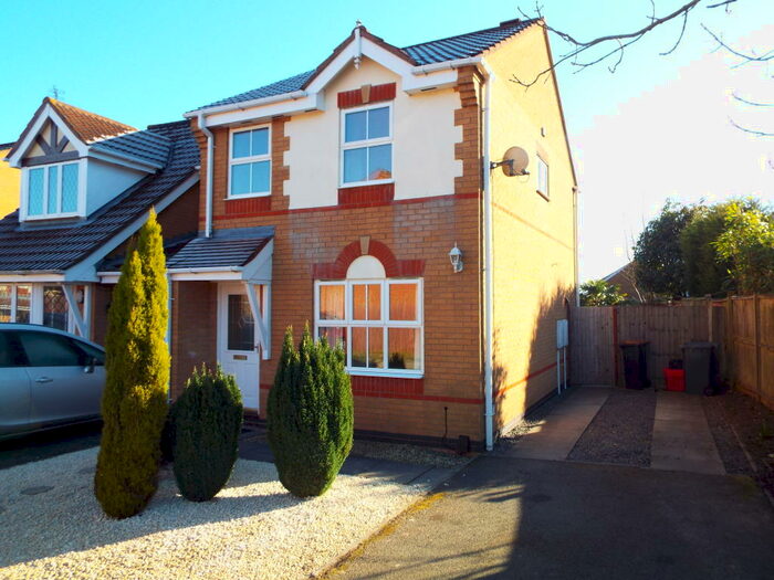 3 Bedroom Town House To Rent In Denstone Close, Ashby De La Zouch, Leicestershire, LE65