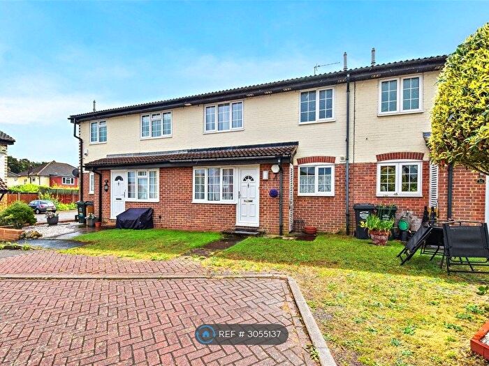 1 Bedroom Terraced House To Rent In Brewers Filed, Kent, DA2