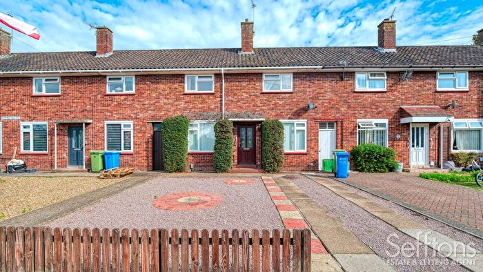 3 Bedroom Terraced House For Sale In Springfield Road, Norwich, Norfolk, NR7