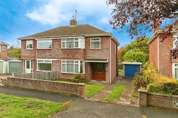 3 Bedroom Semi-detached House For Sale In Hollow Lane, Ramsey, Huntingdon, PE26