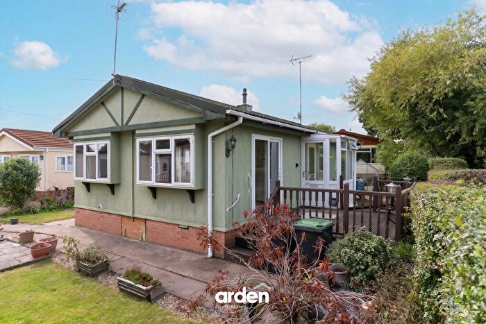 2 Bedroom Park Home For Sale In Bittell Farm Road, Alvechurch, B48