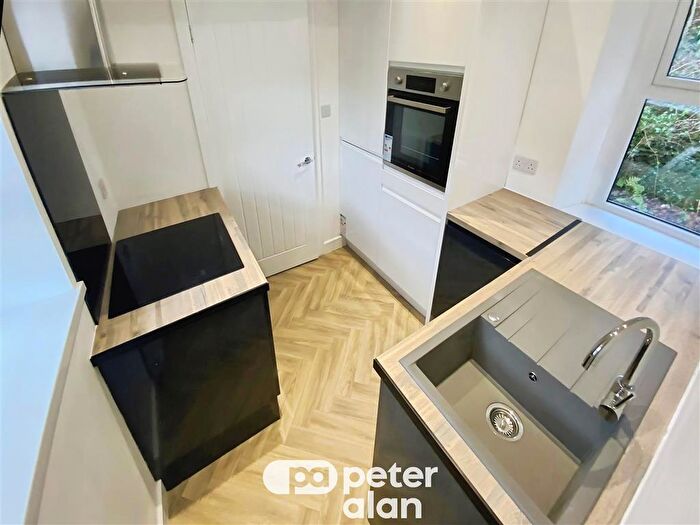 2 Bedroom End Of Terrace House To Rent In Wordsworth Street, Cwmaman, CF44