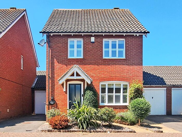 3 Bedroom Detached House For Sale In Fairview Gardens, Deal, Kent, CT14