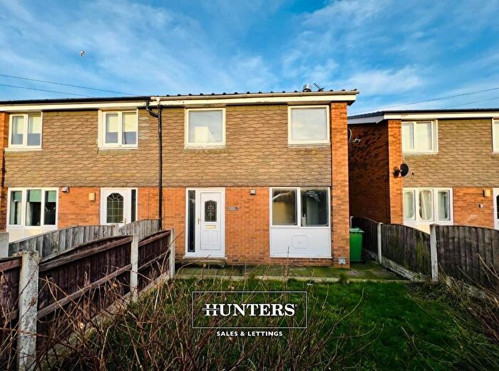 2 Bedroom Property To Rent In Chequers Close, Pontefract, West Yorkshire, WF8