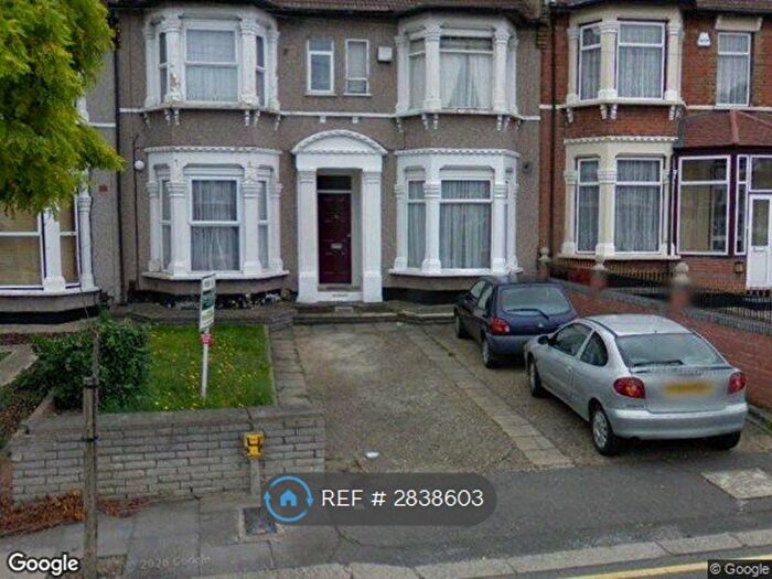 2 Bedroom Flat To Rent In Argyle Road, Ilford, IG1