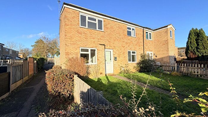 4 Bedroom End Of Terrace House To Rent In Canterbury Way, Stevenage, SG1