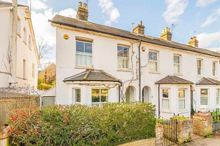 3 Bedroom End Terrace House For Sale In Green Street, Sunbury-On-Thames, TW16
