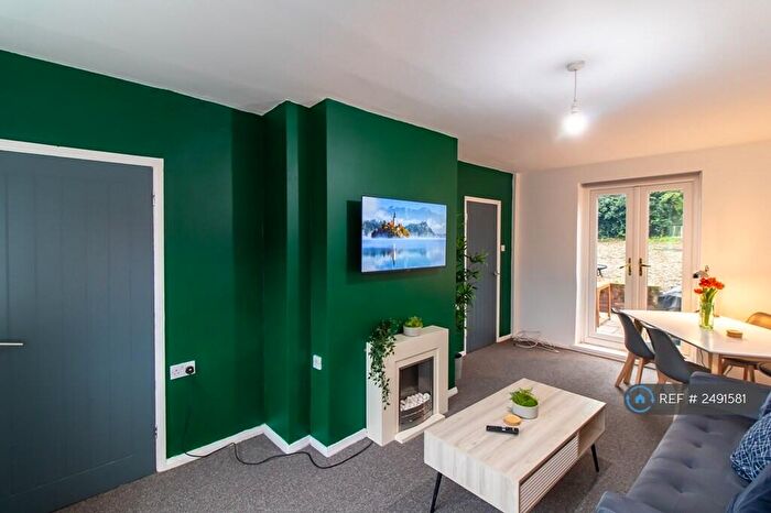 4 Bedroom Terraced House To Rent In Lime Grove, Ryton, NE40