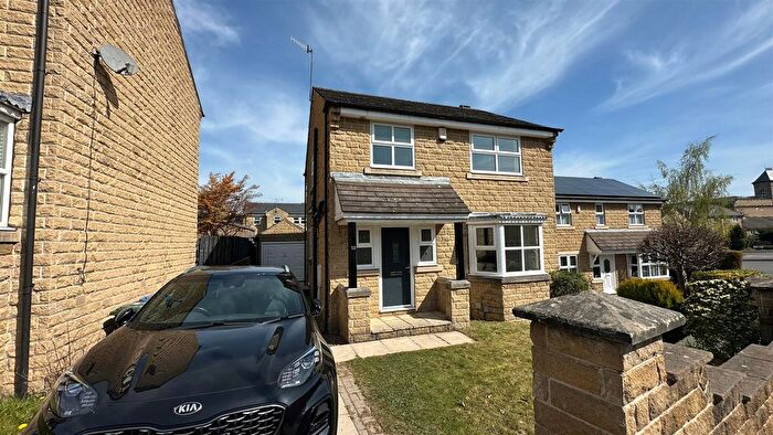 3 Bedroom Detached House To Rent In Tenterfields, Apperley Bridge, Bradford, BD10