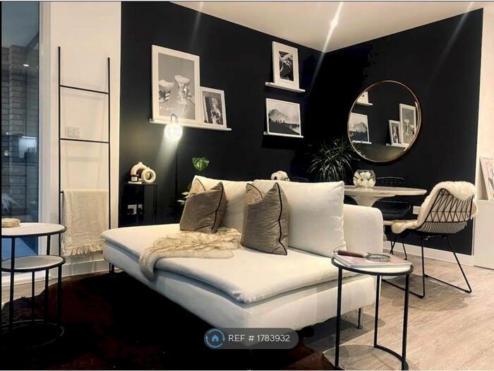 1 Bedroom Flat To Rent In Commerce Road, Brentford, TW8