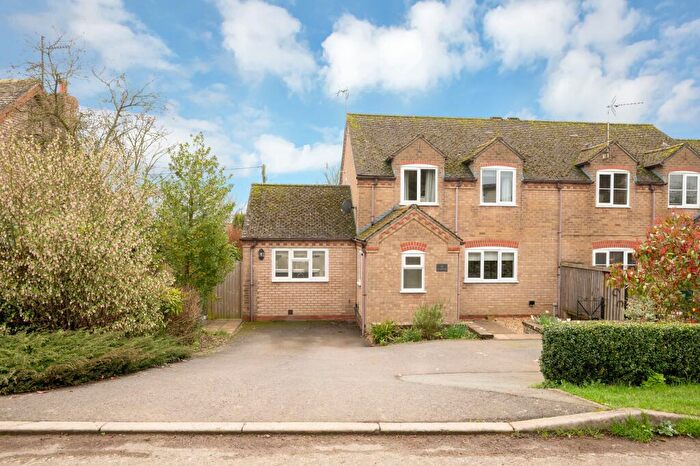 3 Bedroom Semi Detached House To Rent In New Field Road, Exton, LE15