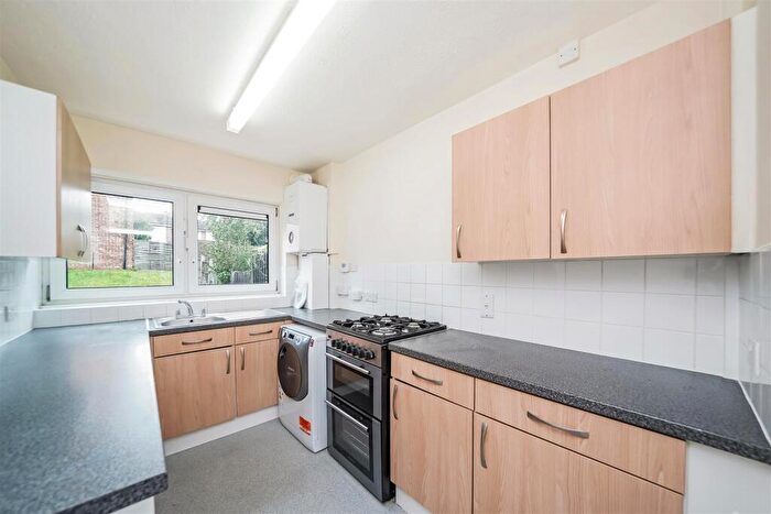 4 Bedroom Terraced House To Rent In St. Egbert's Way, North Chingford, E4