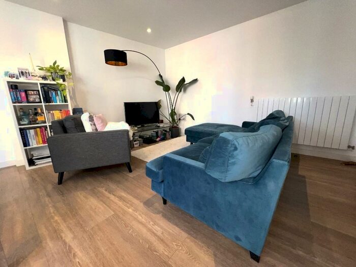 2 Bedroom Flat To Rent In Cleveley Court, Ashton Reach, London, SE16