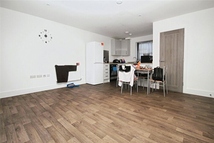 2 Bedroom Flat To Rent In London Road, Thornton Heath, CR7