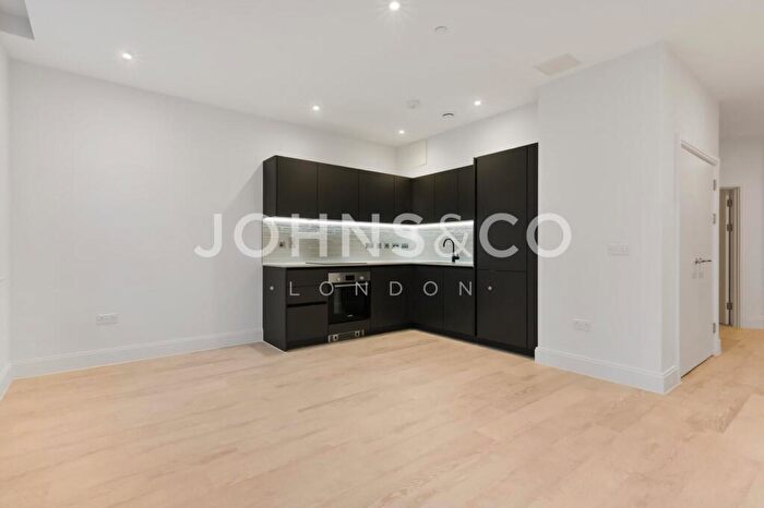 1 Bedroom Apartment To Rent In Horlicks Quarter, Slough, Berkshire, SL1