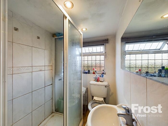 3 Bedroom Terraced House For Sale In Station Crescent, Ashford, Surrey, TW15