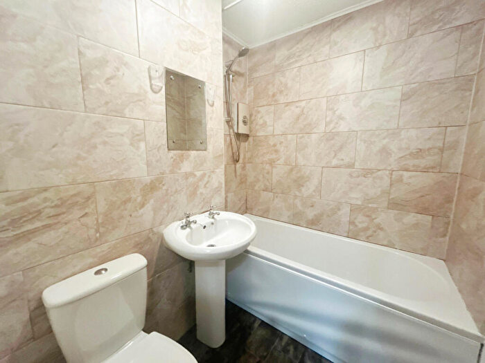 1 Bedroom Apartment For Sale In Truro Drive, Plymouth, PL5