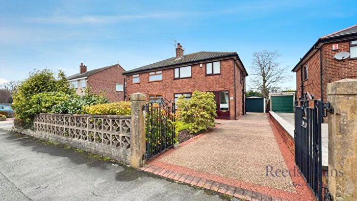 3 Bedroom Semi Detached House For Sale In Renshaw Drive, Walton-le-Dale, Preston, Lancashire, PR5