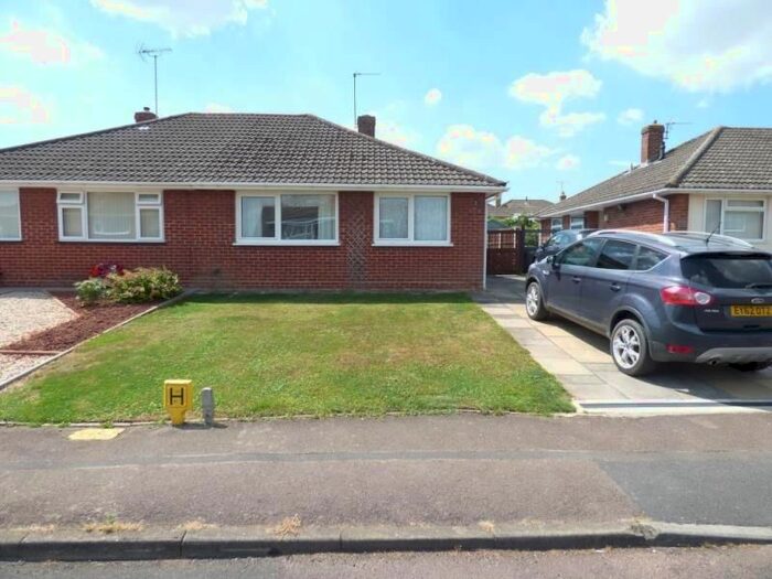 2 Bedroom Bungalow To Rent In Denham Close, Tuffley, Gloucester, GL4