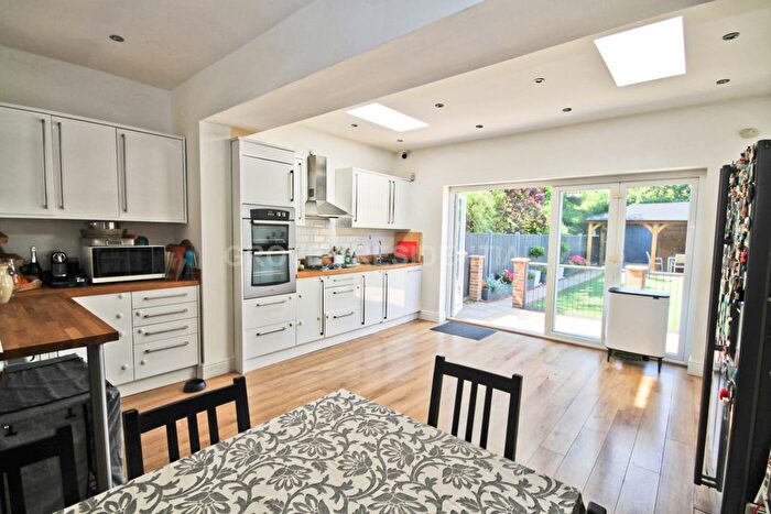 5 Bedroom Semi-Detached House To Rent In Franks Avenue, New Malden, KT3