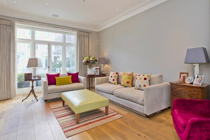 5 Bedroom Terraced House To Rent In Elgin Crescent, London, W11