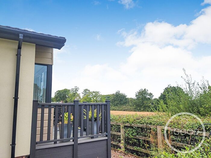 2 Bedroom Park Home For Sale In Croft Park, Mobberley, Cheshire, WA16