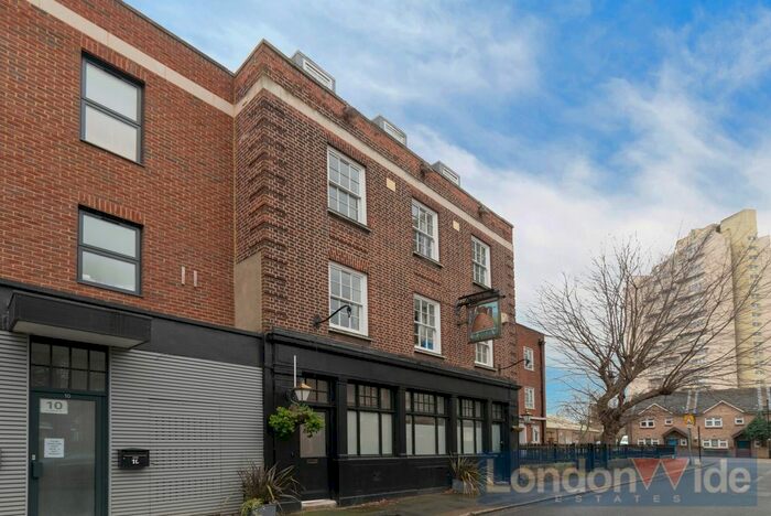 2 Bedroom Flat To Rent In Crossford Street, London, SW9