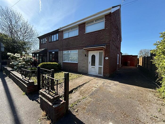 4 Bedroom Semi Detached House For Sale In Lodge Lane, Dukinfield, SK16