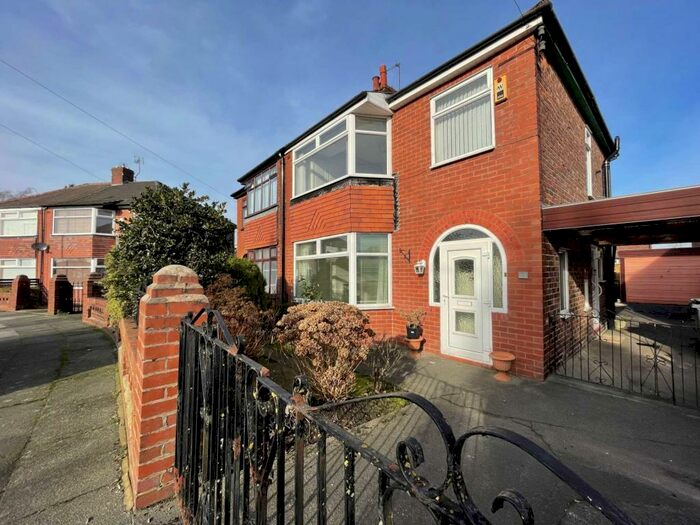 3 Bedroom Semi-Detached House To Rent In Nina Drive, Manchester, M40