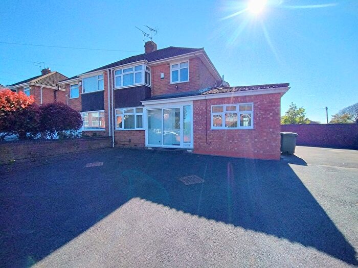4 Bedroom Semi Detached House To Rent In Ennerdale Road, Tettenhall, Wolverhampton, WV6