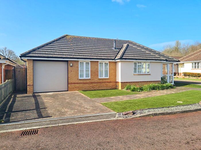 3 Bedroom Detached Bungalow For Sale In Burley Close, Totton, SO40