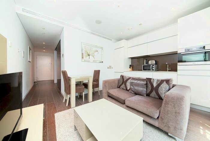 1 Bedroom Flat To Rent In Marconi House, Strand, London, WC2R