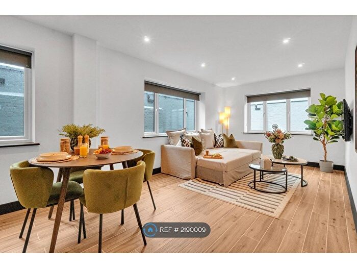 1 Bedroom Flat To Rent In High Road, London, N12