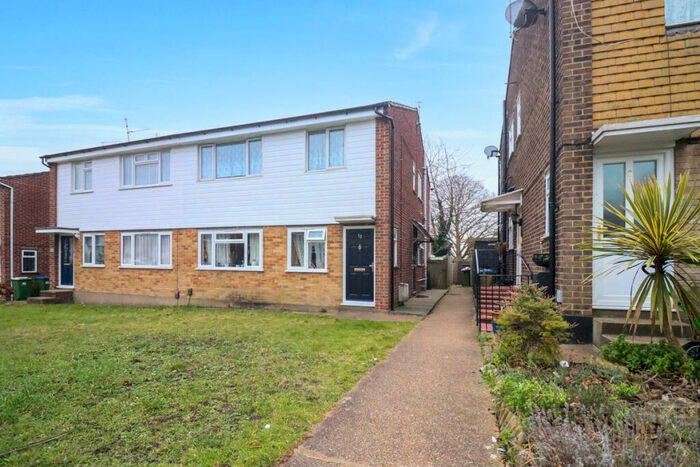 2 Bedroom Maisonette To Rent In Milford Close, Abbey Wood, SE2
