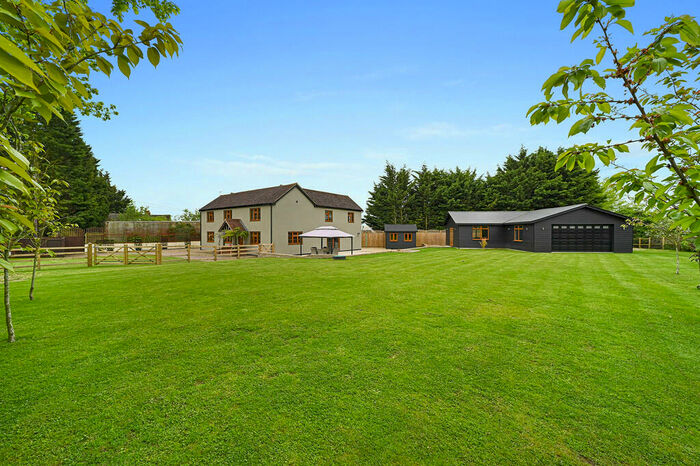 5 Bedroom Detached House For Sale In Gainsford End Road, Toppesfield, CO9