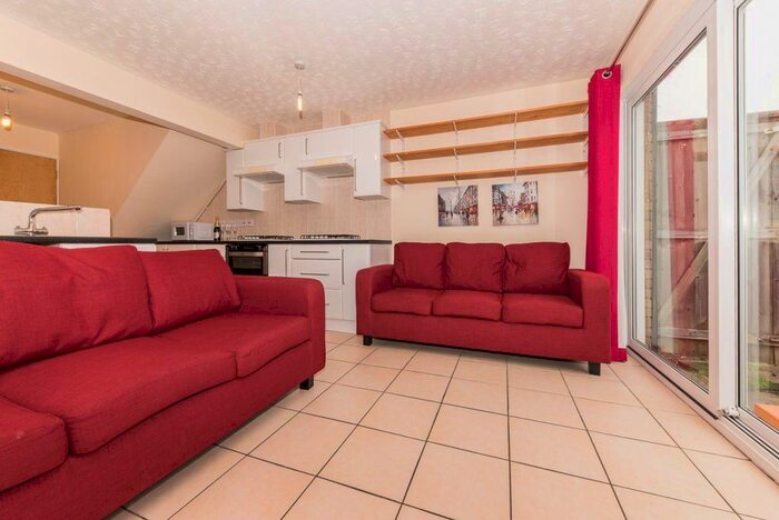 6 Bedroom Property To Rent In Tennyson Avenue, Canterbury, CT1