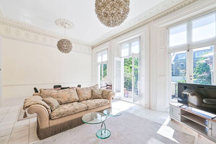 1 Bedroom Flat To Rent In Buckland Crescent, Belsize Park, London, NW3