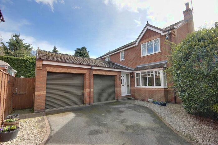 4 Bedroom Detached House For Sale In Westcroft, North Newbald, York, YO43