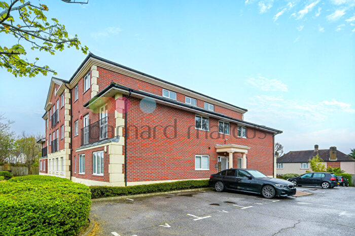 2 Bedroom Flat To Rent In Limpsfield Road, South Croydon, CR2