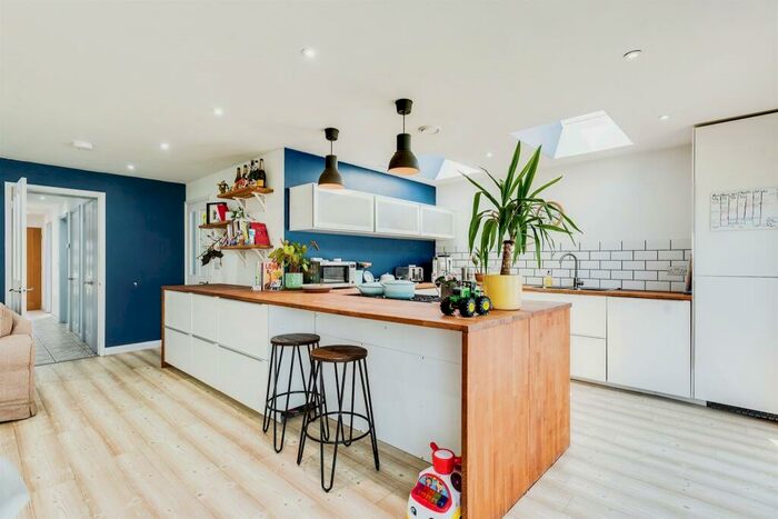 5 Bedroom Detached Bungalow For Sale In Foxborough Road, Radley, Abingdon, OX14