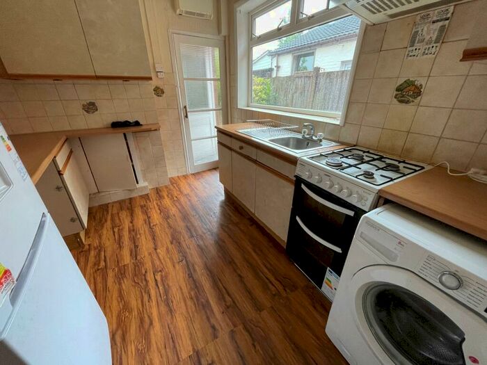 3 Bedroom House To Rent In Richmond Road, Smethwick, B66