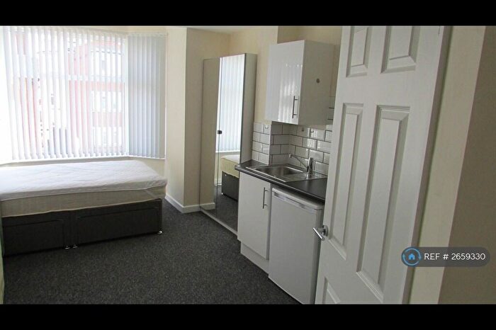 Studio To Rent In Self Contained, Coventry, CV2