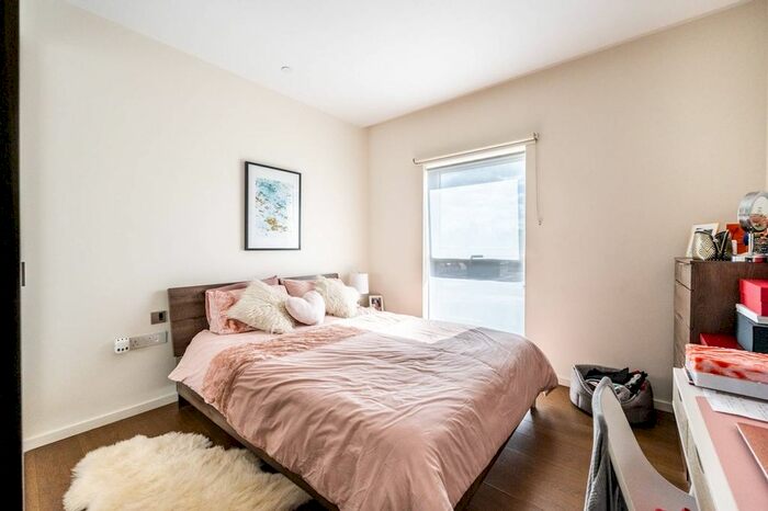 1 Bedroom Flat To Rent In Bolander Grove., Earls Court, London, SW6